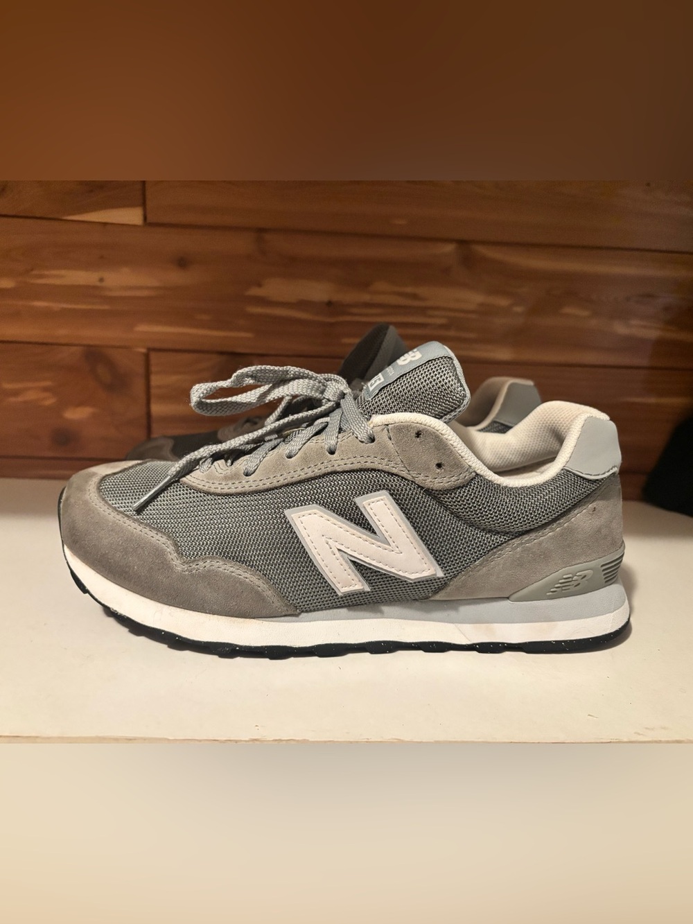 New Balance 7.5 Men's or women’s 9 Grey Suede & Mesh Sneaker